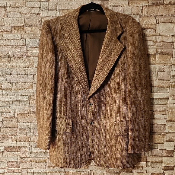 Harris Tweed Other - Harris Tweed Men's Brown  Blazer 100 % Virgin  Wool Strawbridge Clothier